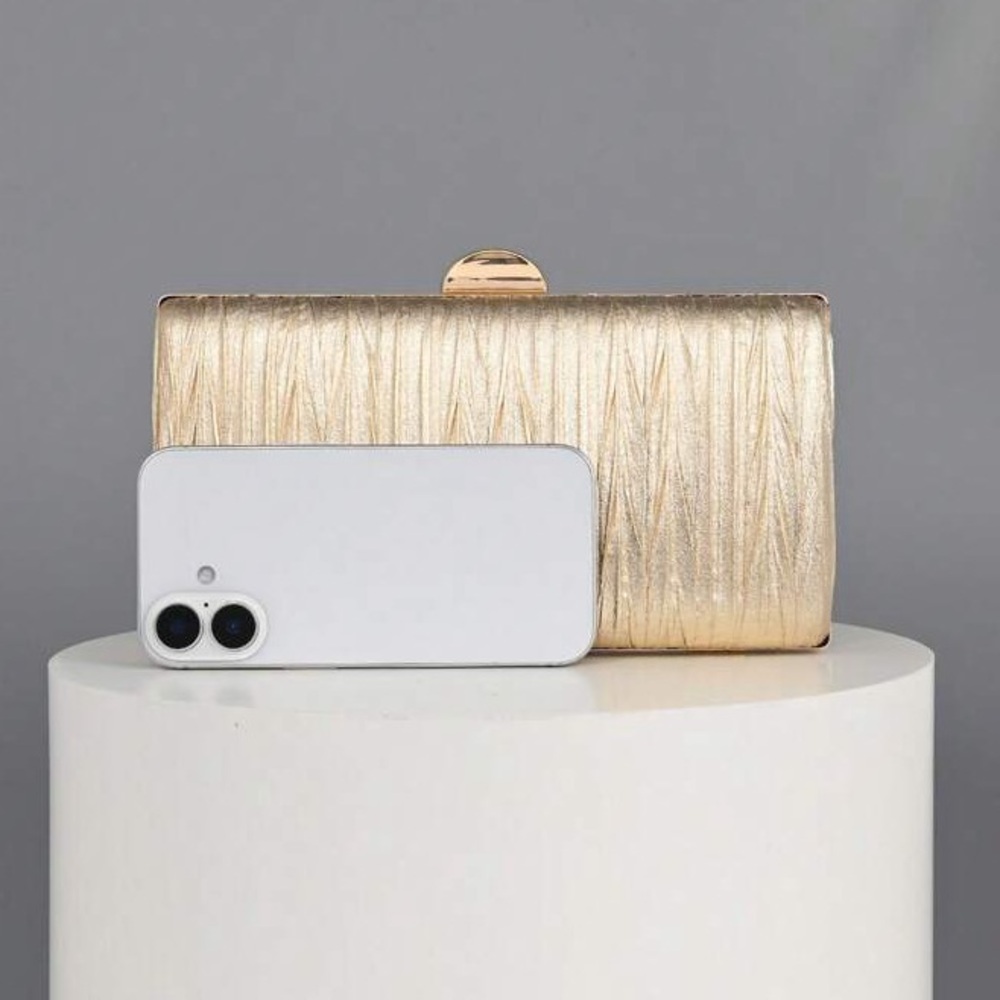 Elegant Gold Clutch - Picture 3 of 7